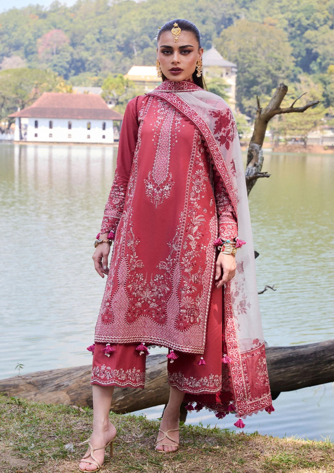 Hussain Rehar - Luxury Lawn 25 - Flare