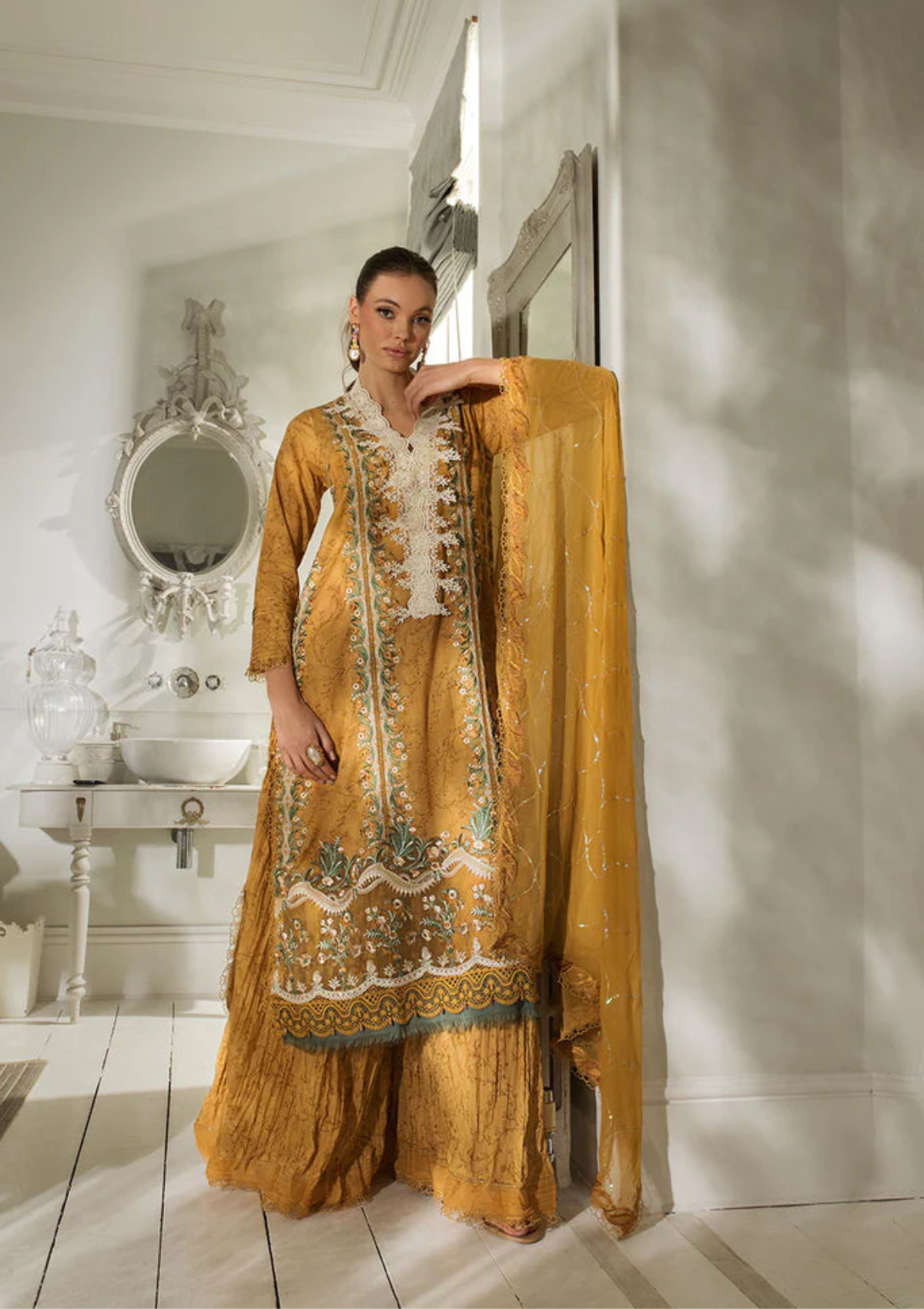 Sobia Nazir - Luxury Lawn SBN13-B