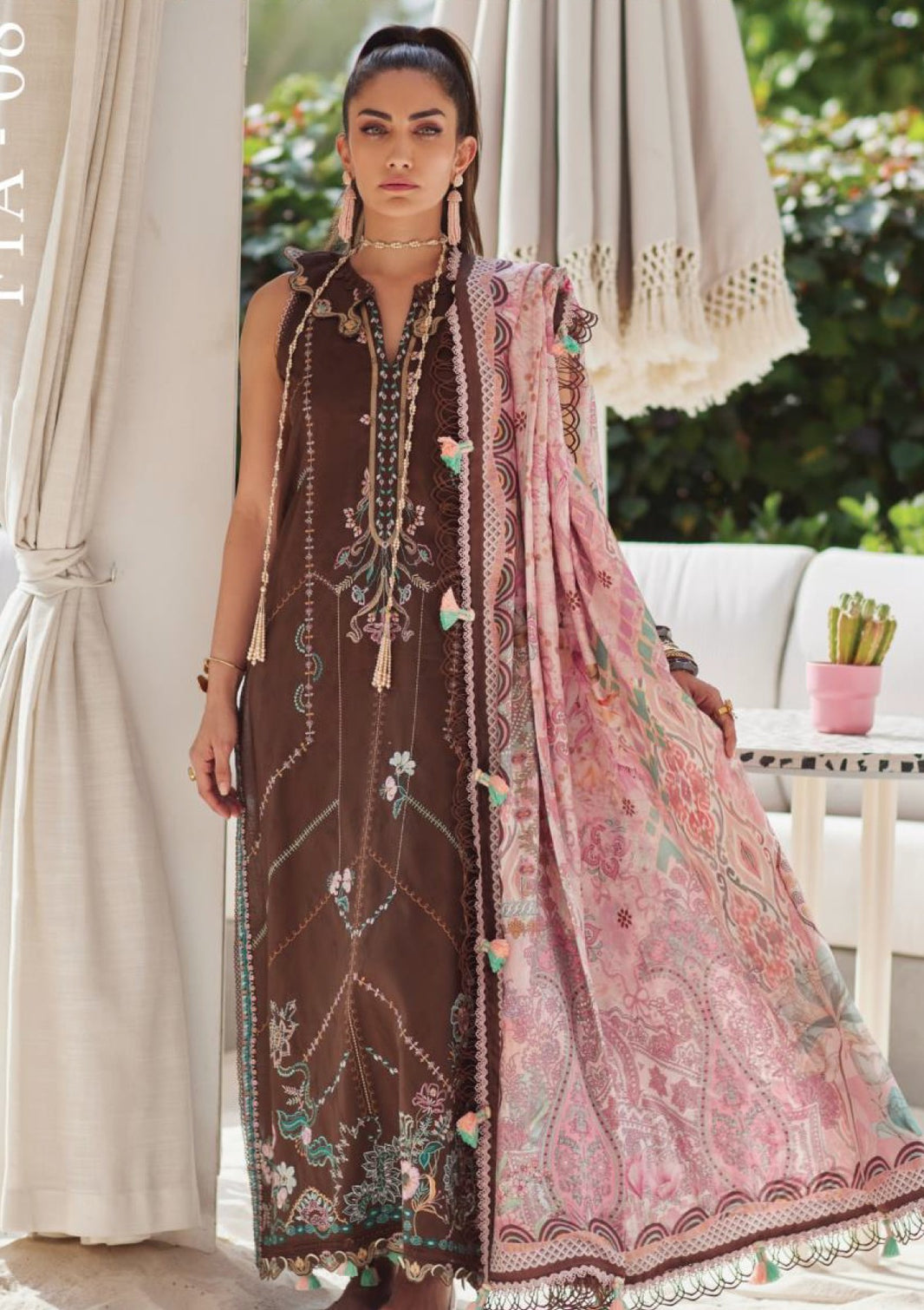 Farah Talib Aziz - Luxury Unstitched - FTA5608 - Luella Lindtt