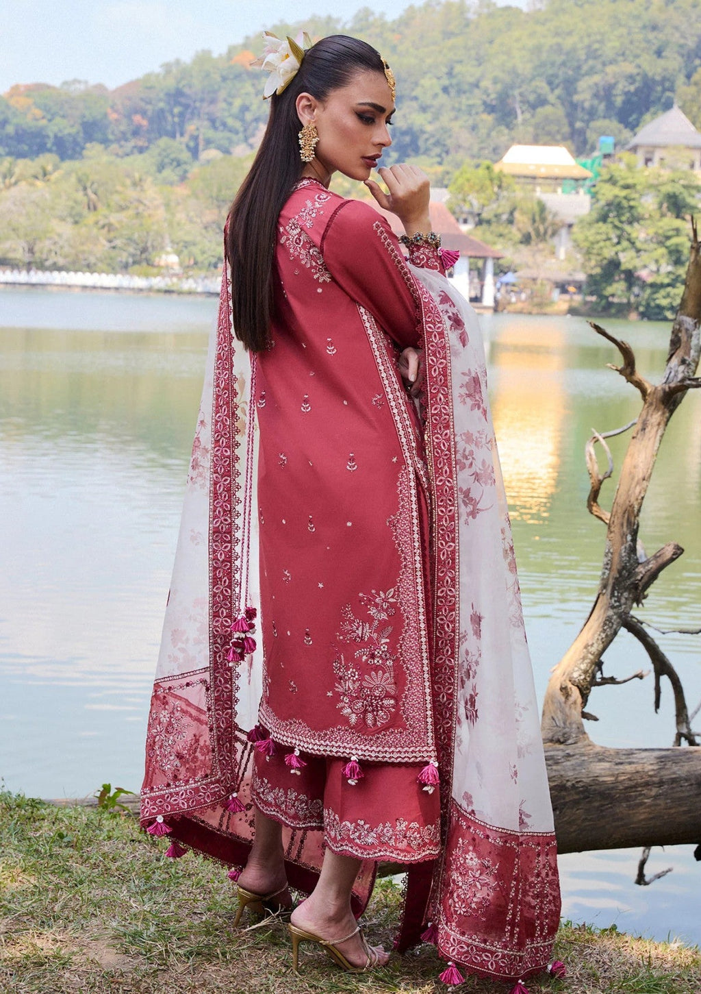 Hussain Rehar - Luxury Lawn 25 - Flare