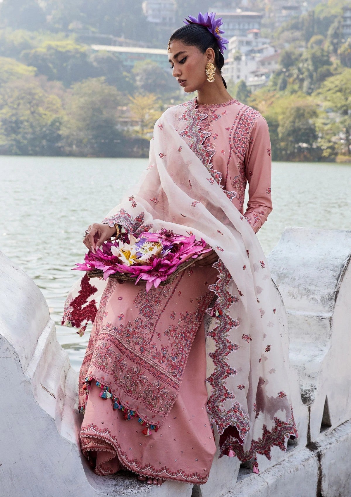 Hussain Rehar - Luxury Lawn 25 - Peaar
