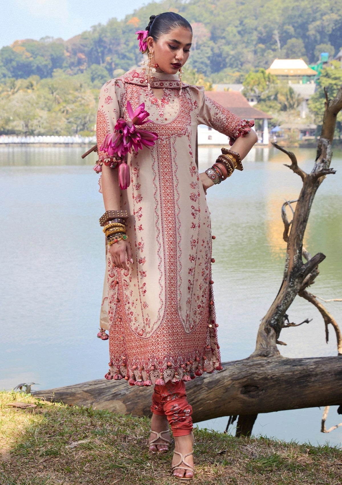 Hussain Rehar - Luxury Lawn 25 - Mari